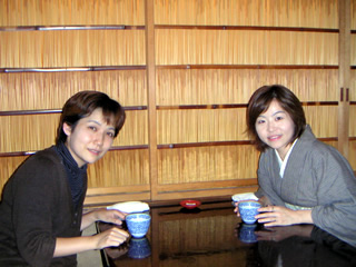 飲んで食べて、おから茶で〆