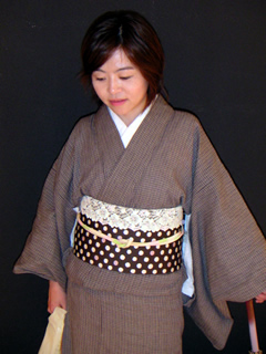 長じゅばんがちら見えしちゃってるのが残念...